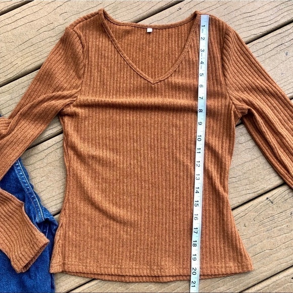 NEW V-neck Ribbed  Skinny long sleeves tee - XS - Picture 5 of 11